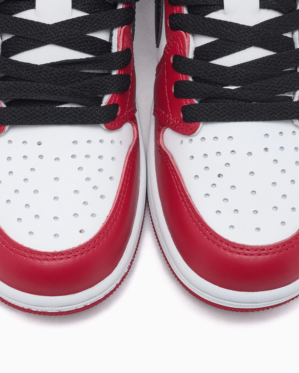 Air Jordan 1 Retro Low OG "Chicago 2025"