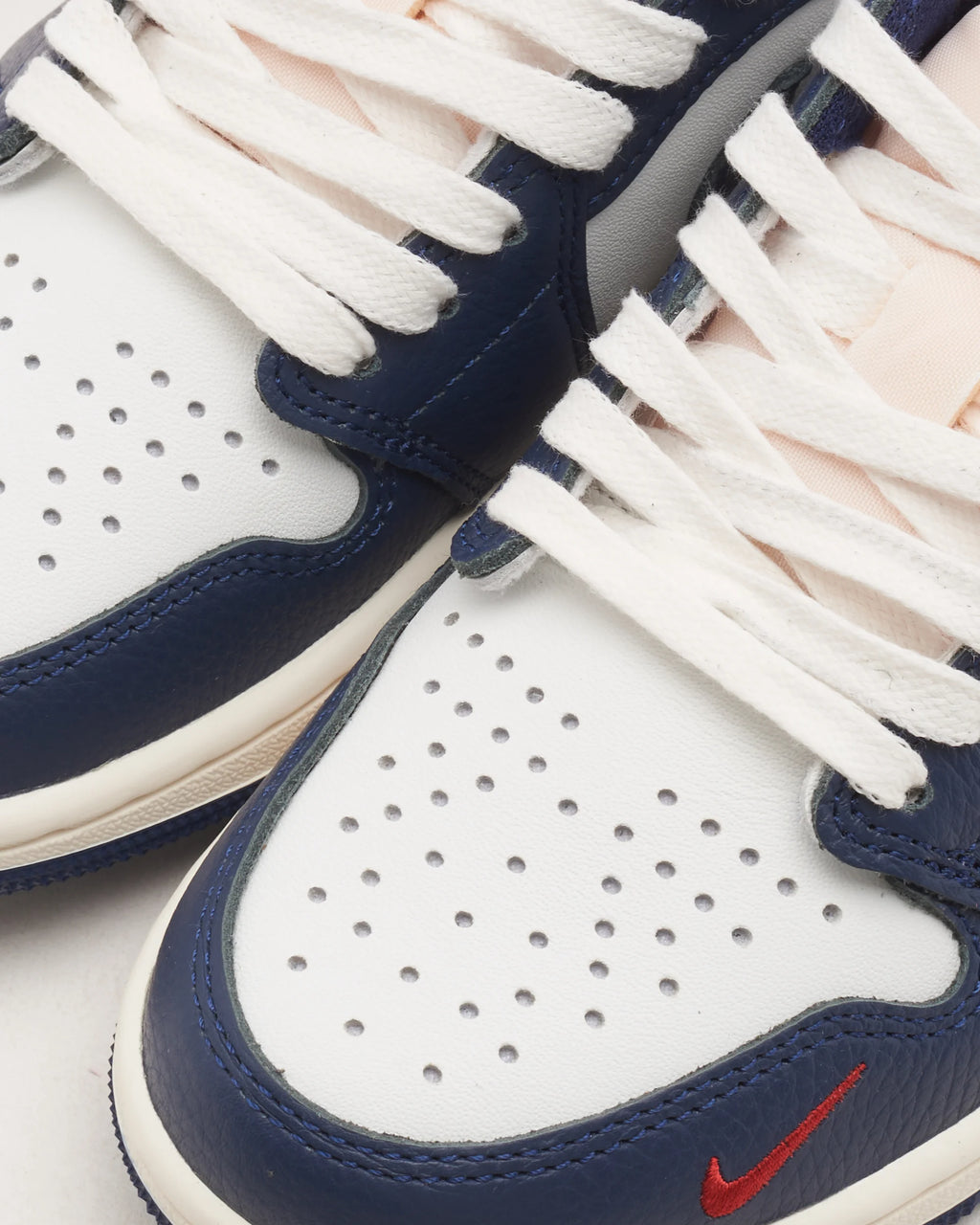 Air Jordan 1 Retro Low OG "Howard University"
